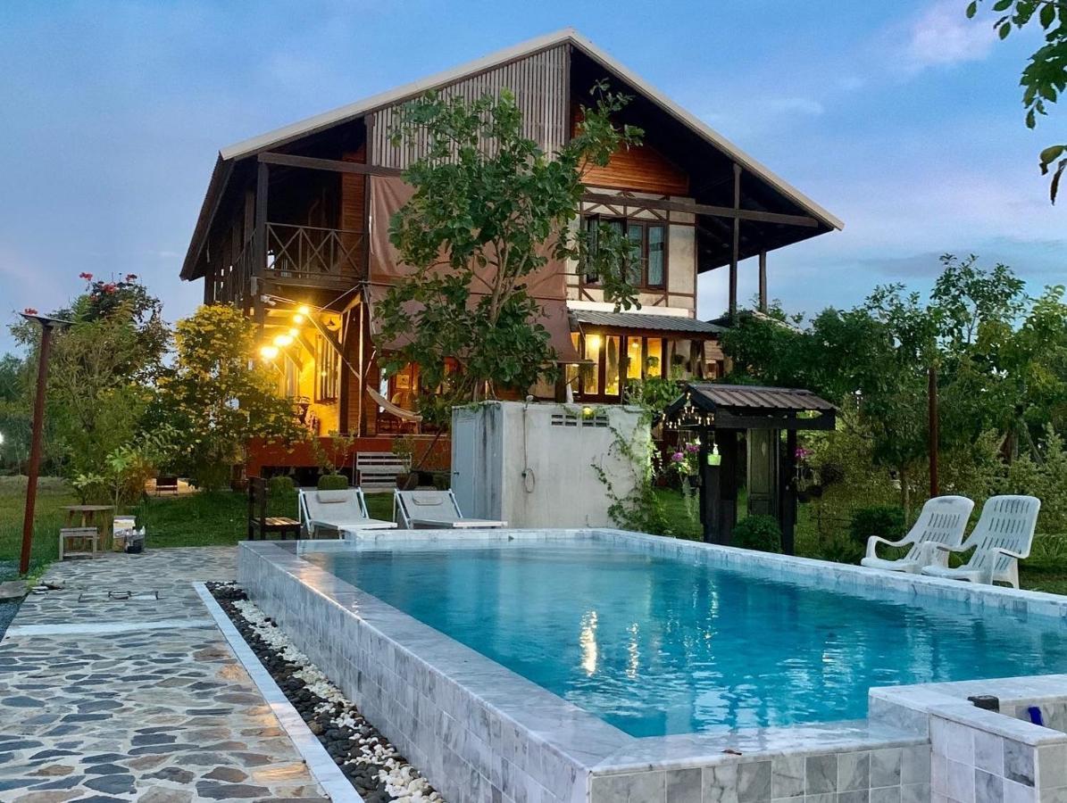 Rang Robin Farmstay With Swimming Pool Ban Wang Muang Bagian luar foto